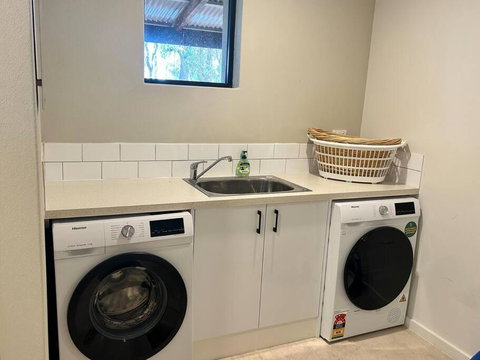 Rosella - Bushland Hideaway - Accommodation Resorts 2