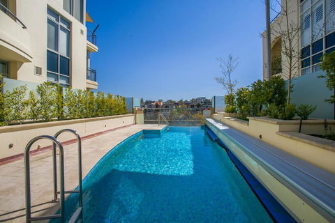 ROYA6320 - Royal Respite - Accommodation Resorts 0
