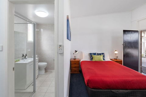 Royal Motel Tenterfield - Accommodation Resorts 1