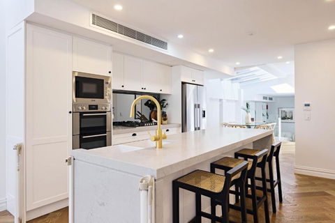 Royal Redfern I90 - Accommodation Resorts 2