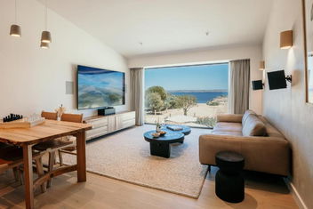 Rumi On Louth with Accommodation Resorts