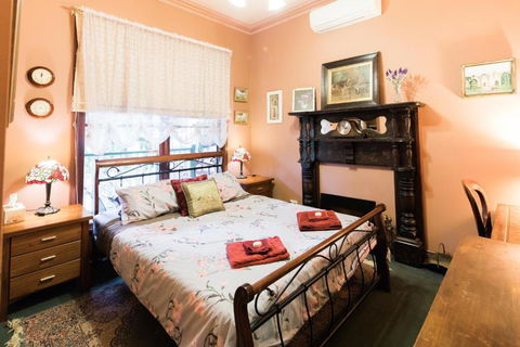 Rustic Refuge Guesthouse - Accommodation Resorts 3