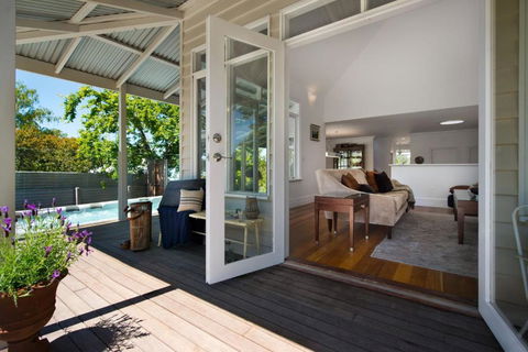 Sades - Accommodation Resorts 2