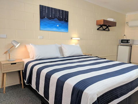 Sail Inn Motel - Accommodation Resorts 3