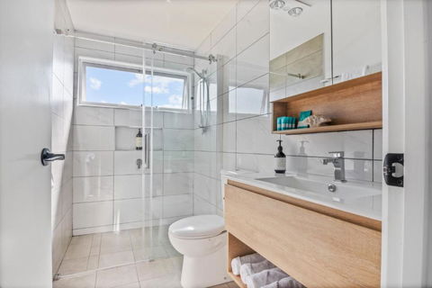SALTAIR Beach House Right In Town - Accommodation Resorts 3