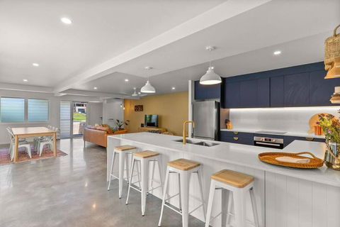 Salty Crab Bungalow - Accommodation Resorts 0