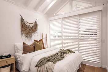 SALTY PALMS On HENLEY -THREE with Accommodation Resorts