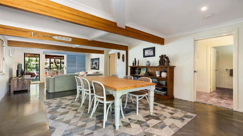 Salty Seaside - Accommodation Resorts 1