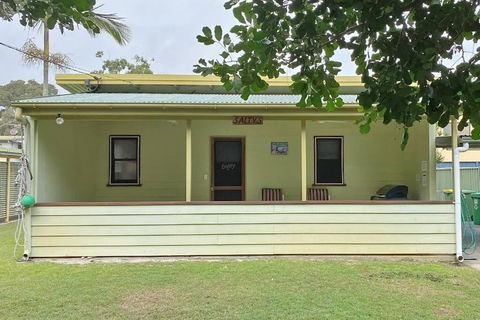 SALTYS AMITY POINT - Accommodation Resorts 0