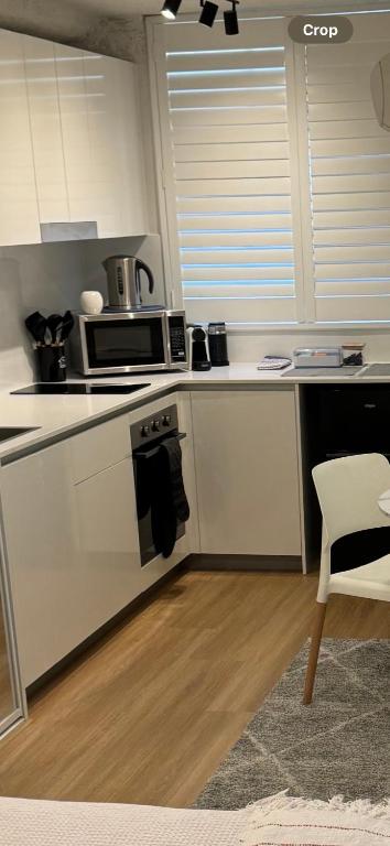 Sam The Central Studio - Accommodation Resorts 3