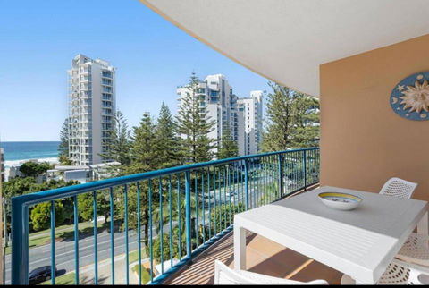San Mateo On Broadbeach - Accommodation Resorts 2