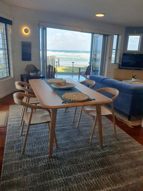 Sanbah-Surf, Views, Beach - Accommodation Resorts 2
