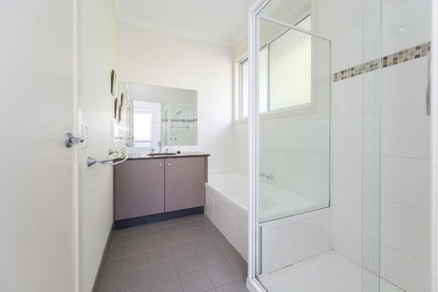 Sandpiper 5 - Close To Town And Beach - Accommodation Resorts 3