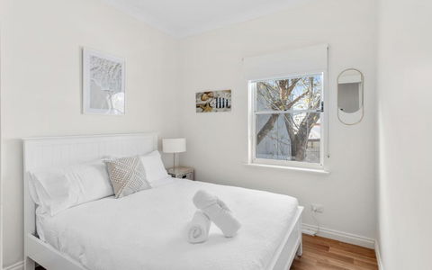 SEA BREEZE @ Smugglers Inn - Accommodation Resorts 1