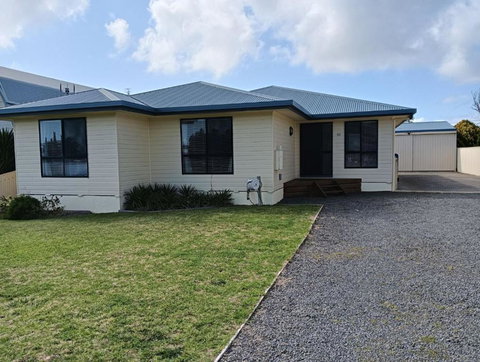 Sea Shells By The Sea Shore - Accommodation Resorts 0