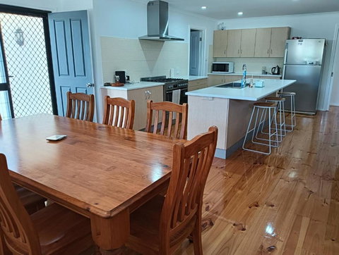 Sea Shells By The Sea Shore - Accommodation Resorts 3