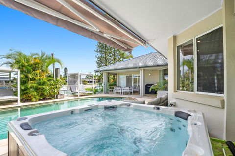 SEACLUSION 5 Bed Waterfront, Sleeps 12 - Accommodation Resorts 3