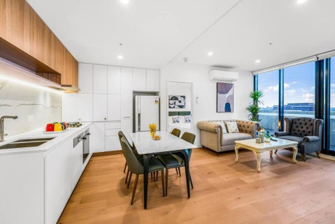 StayAU Spacious 2BR Stunning Sunset Views - Accommodation Resorts 2