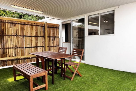 Studio C By Breckler Park - Accommodation Resorts 2