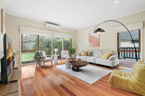 Stunning Family Home The Heart Of Box Hill North - Accommodation Resorts 0