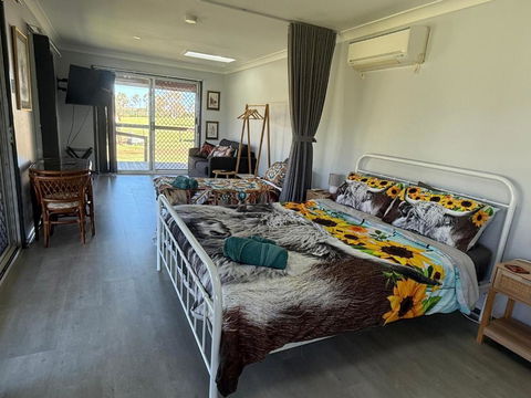 Sunrise Quarter Horse Stud - Accommodation Resorts 2