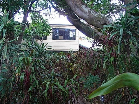 Beachside Queenslander - Accommodation Resorts 3