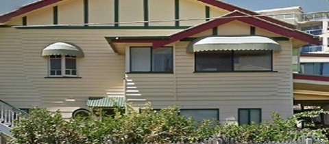 Beachside Queenslander - Accommodation Resorts 1