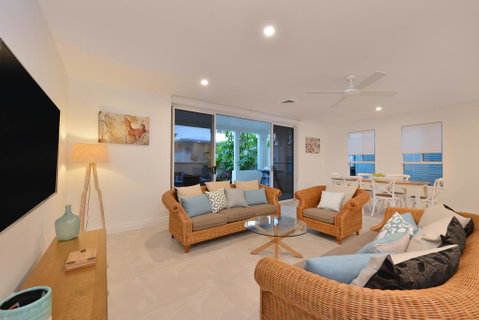 Beachview Villa 7 Plantation House - Accommodation Resorts 3