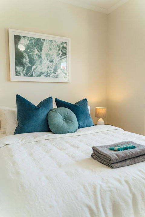 Beachy Keen On Moseley - Wifi - Netflix - Pool - Spa - Accommodation Resorts 3