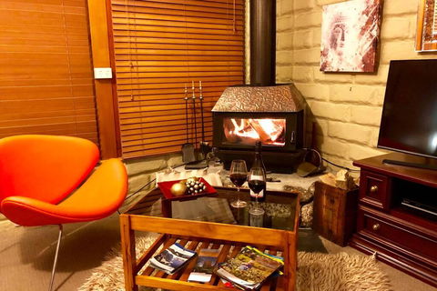 BEAUTIFUL RETREAT - 20 Mins To CBD And Only 10 Mins To MONA! - Accommodation Resorts 3
