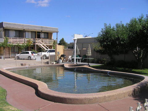 Belltower Motor Inn - Accommodation Resorts 3