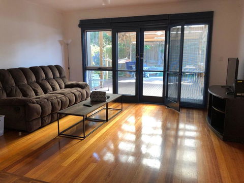 Big Room 12km To City Near Boxhill, Melbourne - Accommodation Resorts 1