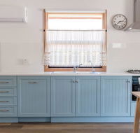 Bird In Hand Cottage Port Noarlunga - Accommodation Resorts