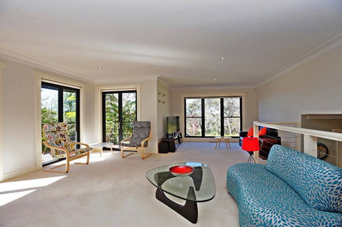 Black Cockatoo Retreat - Accommodation Resorts 2