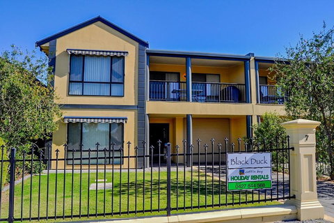 Black Duck - Accommodation Resorts 0