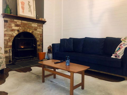 Blue Duck Cottage, Village Comfort, Fireplace - Accommodation Resorts 1