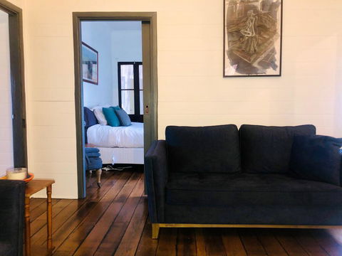 Blue Duck Cottage, Village Comfort, Fireplace - Accommodation Resorts 2