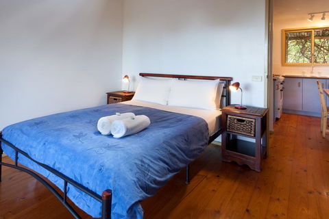 Bombina Cottages - Accommodation Resorts 3