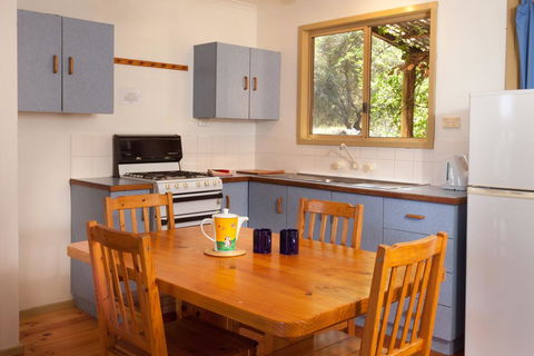 Bombina Cottages - Accommodation Resorts 2