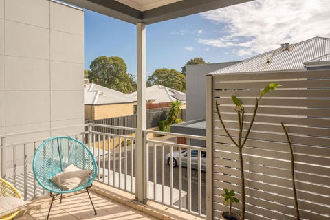 The Nordic Nook - A Relaxed Redcliffe Stay - Accommodation Resorts 1