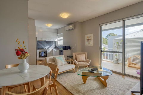 The Nordic Nook - A Relaxed Redcliffe Stay - Accommodation Resorts 2