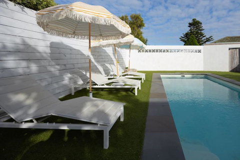Warm Heated Pool All Year - Palm Springs - Accommodation Resorts 0