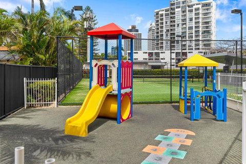 WINGS Penthouse Sleeps 10 - Optimise BNB - Accommodation Resorts 1