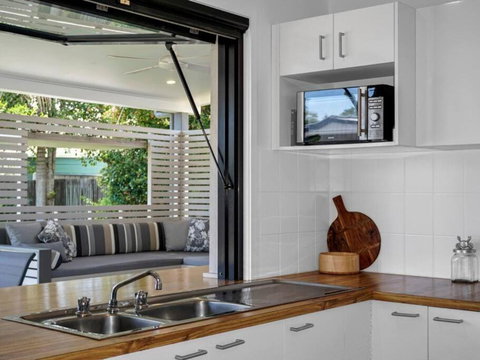 Welcome To The Crab Shack - Accommodation Resorts 2