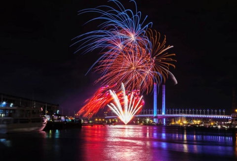 WSP LUX 1B1B Apartment In CBD - Accommodation Resorts 1