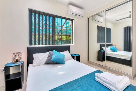 A Little Golf, A Refreshing Swim And A Lot Of Wine - Accommodation Resorts 4