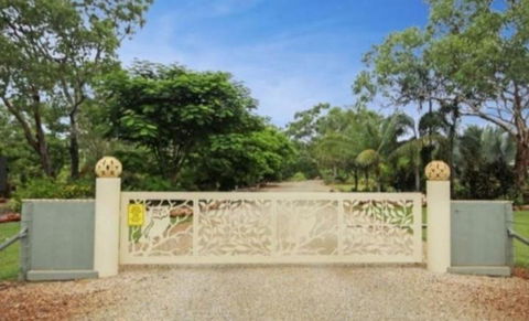 Almost Off Grid Tranquillity - Accommodation Resorts 2