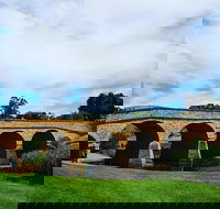 Tasmania 6 Day 'Tour in Circle' - Accommodation Resorts