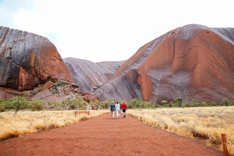 2-Day Uluru (Ayers Rock) And Kata Tjuta Trip From Alice Springs - Accommodation Resorts 1