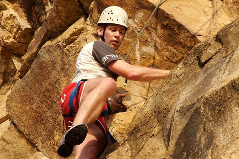 Rock Climbing At The Kangaroo Point Cliffs In Brisbane - Accommodation Resorts 0